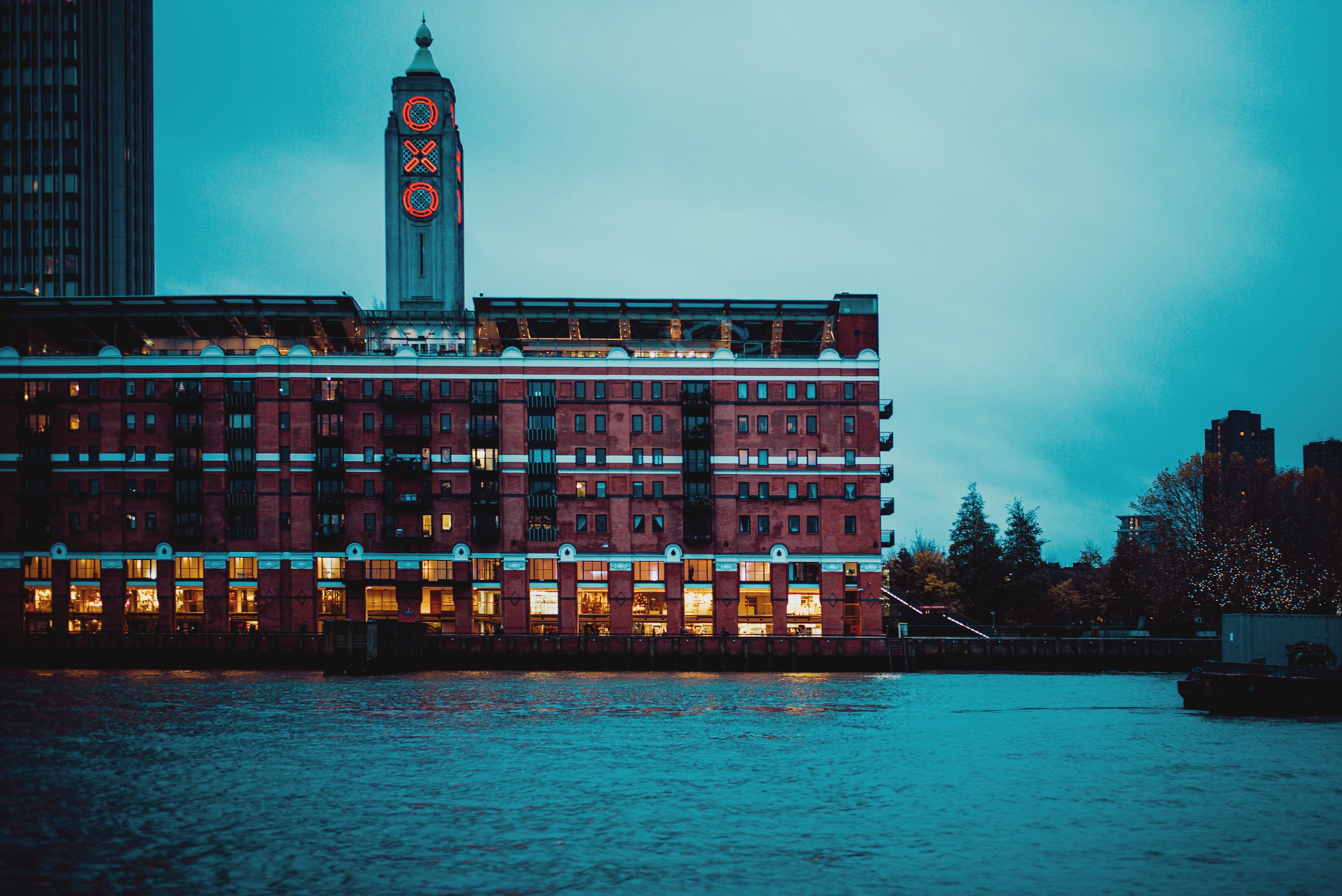 Image of the OXO Tower on London's South Bank at night 